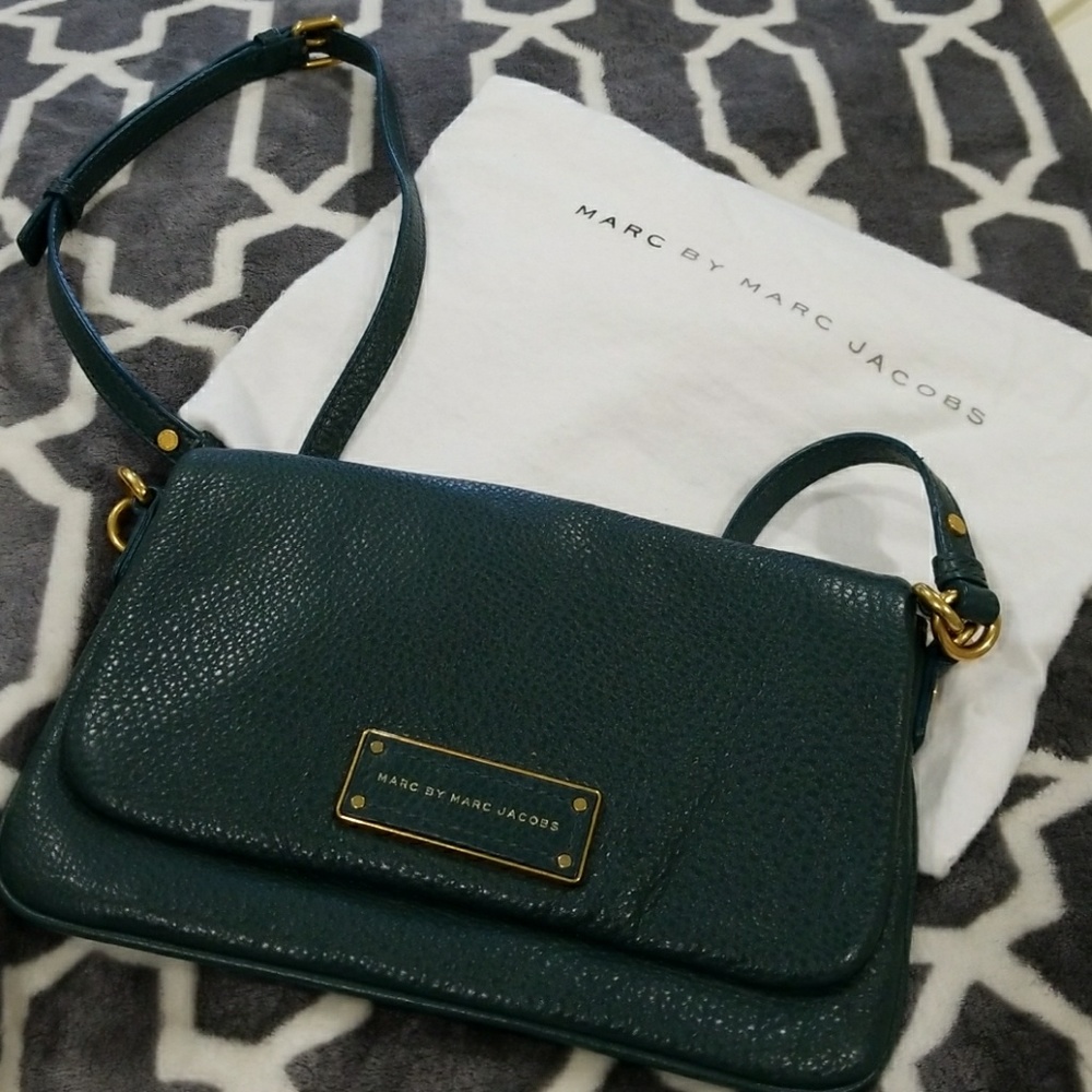 LAST CHANCE deep emerald green clutch/crossbody.